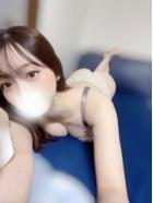 新人 真中かんな